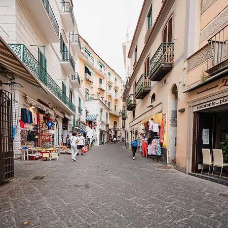White Amalfi Centro Storico By Italianhost Daire Dış mekan fotoğraf