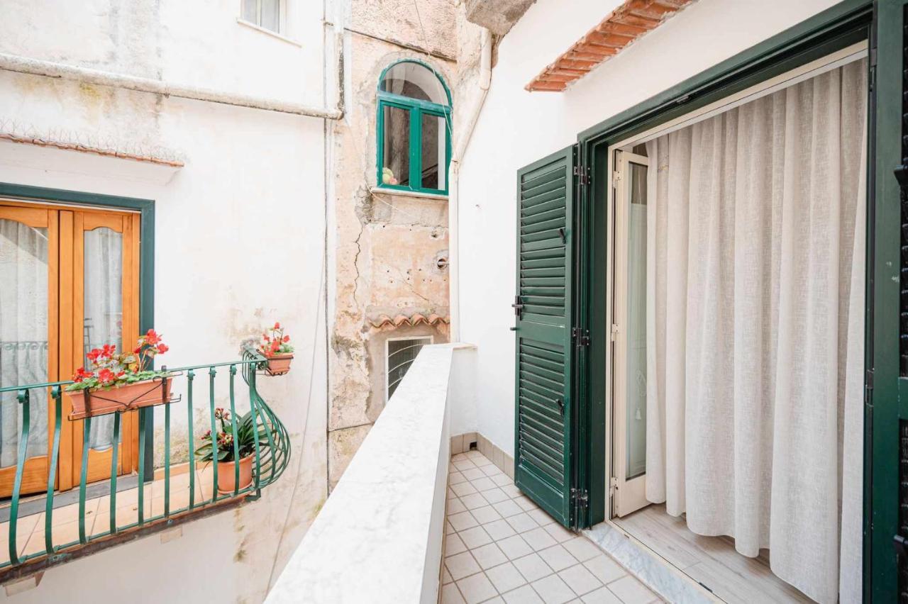 White Amalfi Centro Storico By Italianhost Daire Dış mekan fotoğraf